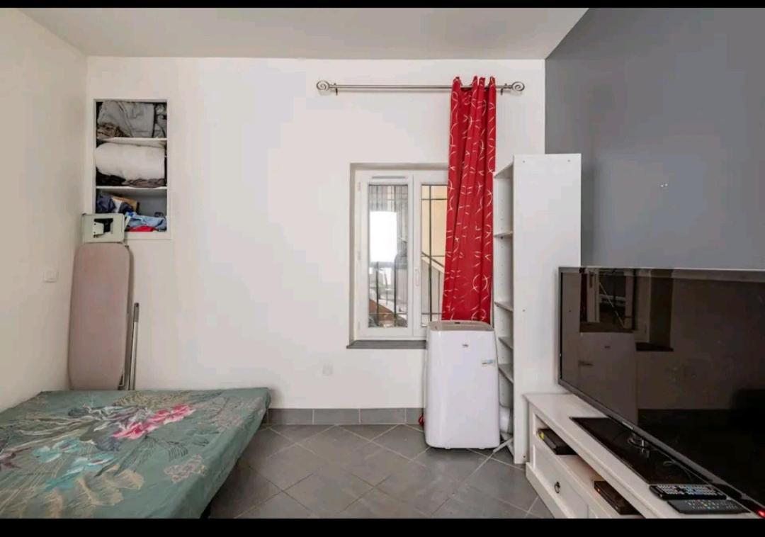 Studio Montelimar Cosy, Calme, Netflix +Wifi Apartment Ngoại thất bức ảnh