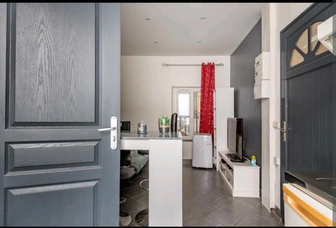 Studio Montelimar Cosy, Calme, Netflix +Wifi Apartment Ngoại thất bức ảnh