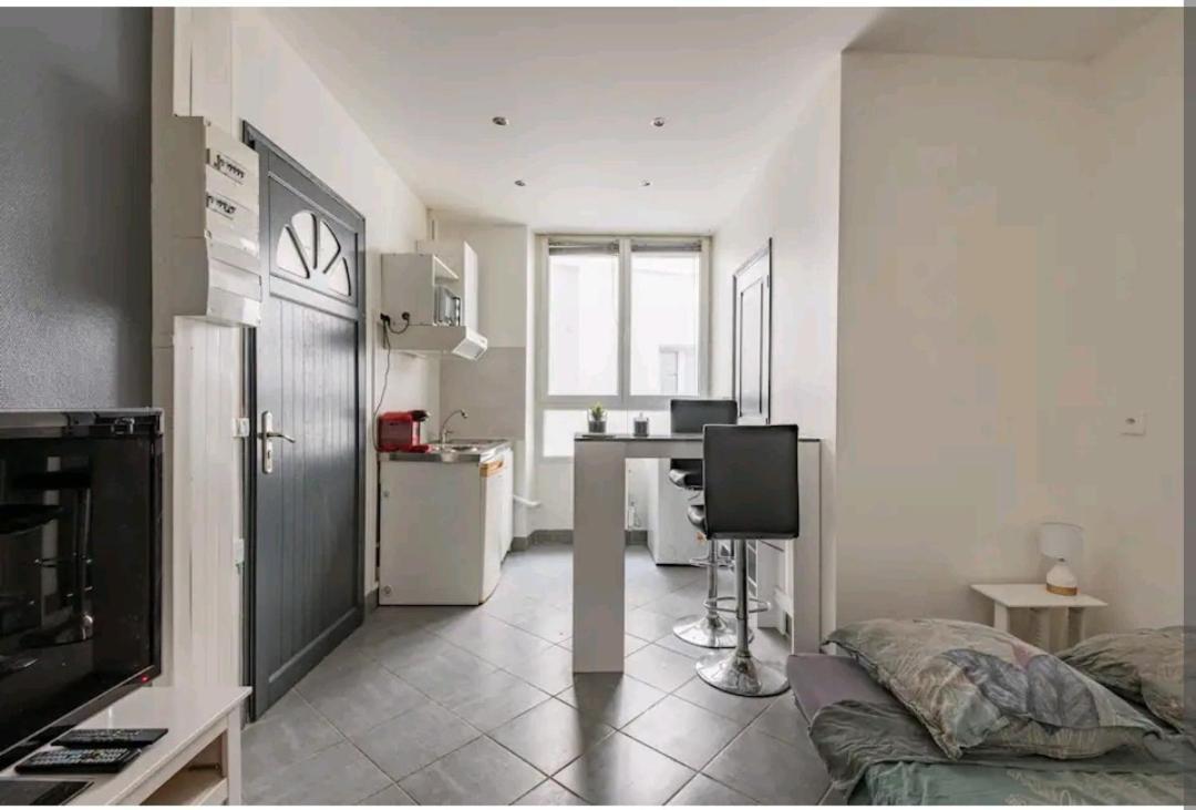 Studio Montelimar Cosy, Calme, Netflix +Wifi Apartment Ngoại thất bức ảnh